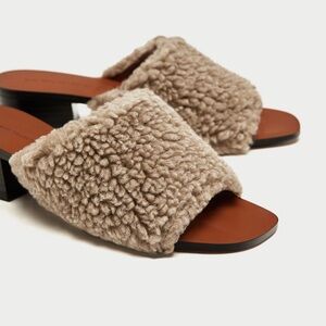 Zara Basic Collection grey shearling Fuzzy Slide Bloch heel Sandals size 7